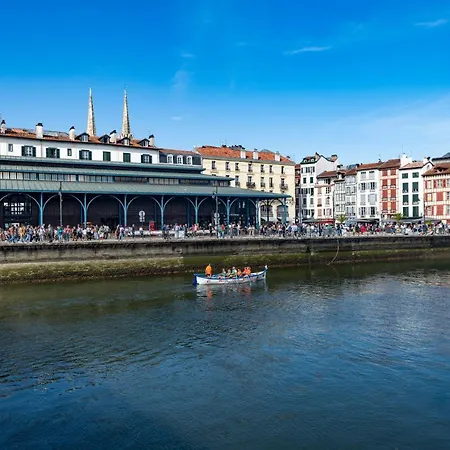 Duplex Typique Centre Apartamento Bayona