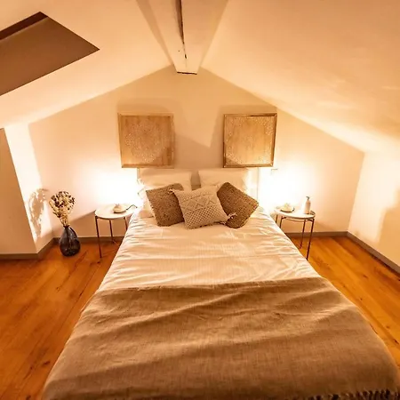 Duplex Typique Centre Apartamento