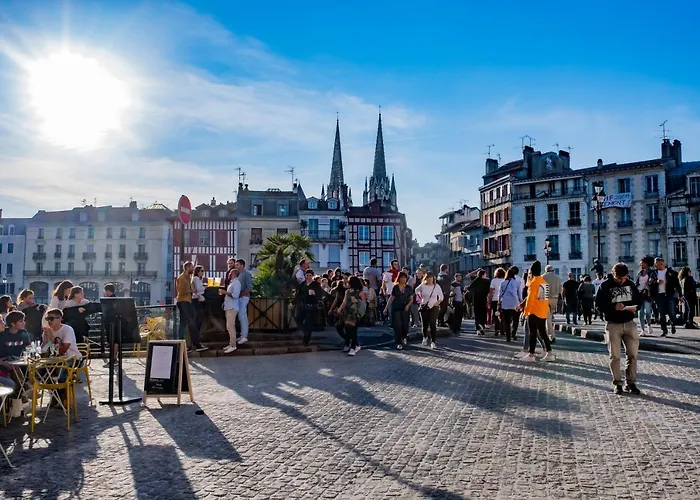 Duplex Typique Centre 巴约讷